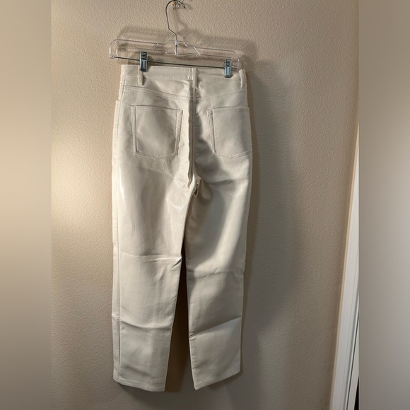 ARITZIA Wilfred High Rise Vegan Leather Pants Size 6 White - Picture 4 of 8